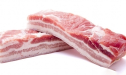 Giá thịt lợn giảm sâu: Người trụ vững, kẻ liêu xiêu