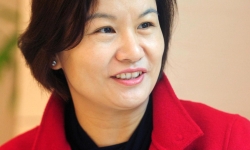 “Bà hoàng” của ngành smartphone Trung Quốc: Từ công nhân trở thành nữ tỷ phú tự thân giàu nhất TG