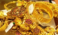 Giá vàng hôm nay: Vàng SJC tiếp tục giảm 60.000 đồng/lượng