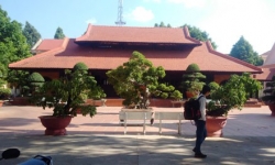 Độc đáo trụ sở bằng gỗ trong khuôn viên Tỉnh ủy Kon Tum