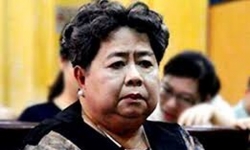 VKS giữ nguyên quan điểm đề nghị HĐXX tuyên phạt bà Hứa Thị Phấn 30 năm tù