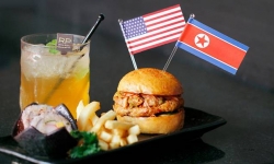Cuộc gặp Mỹ - Triều và cơ hội kiếm tiền béo bở của người dân Singapore
