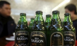 Người Việt uống bia Sài Gòn 'trả nợ' cho tỷ phú Thái