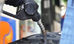 Nhập khẩu xăng dầu đột nhiên tăng mạnh