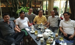 CEO Hồ Minh Hoàng và người bạn về từ nước Mỹ