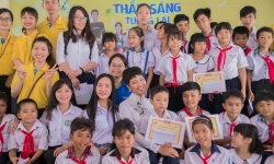 Nam A Bank 'Nâng bước đến trường - Thắp sáng tương lai' cho học sinh, sinh viên dân tộc thiểu số tại Đồng Nai