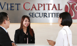 Quỹ 'ngoại' Dragon Capital bán ra cổ phiếu Công ty Chứng khoán Bản Việt của bà Nguyễn Thanh Phượng