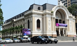 Những nhà hát bị tận dụng làm quán cà phê ở Sài Gòn