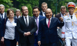 Thủ tướng Nga Medvedev thăm chính thức Việt Nam
