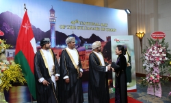 Việt Nam đánh giá cao các nhà đầu tư Oman đầu tư vào các dự án cơ sở hạ tầng, dịch vụ