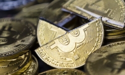 Bitcoin kết thúc tháng 11 mất 37% giá trị, xóa sạch 70 tỷ USD vốn hóa tiền điện tử