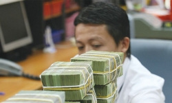 Triển vọng ngân hàng Việt đầu tiên lãi tỷ đô đang dần rõ