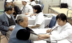 Hà Nội: Phấn đấu 100% người cao tuổi được chăm sóc sức khỏe bằng chế độ BHYT
