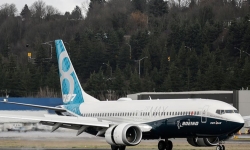 Vì sao Boeing không báo cho các phi công lái 737 Max về hệ thống phần mềm có thể gây tai nạn?