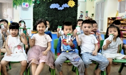Gói thầu Sữa học đường Hà Nội: Chủ đầu tư được 'lợi kép'
