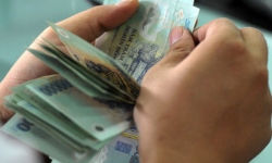 Thực trạng thanh toán ở Việt Nam nhìn từ ví dụ một người đi mua nhà nhưng trả bằng vàng và...bao tải tiền mặt