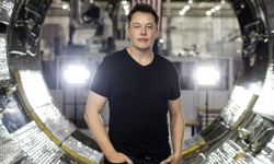 Elon Musk phóng 60 tên lửa tham vọng phủ sóng internet toàn cầu: Lợi thế 5G của Huawei có trở nên lỗi thời?