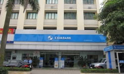 Bắt đối tượng lừa đảo đến Eximbank rút nửa tỷ đồng