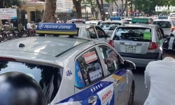 Xe taxi Hà Nội được thống nhất màu sơn từ năm 2026?