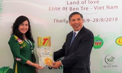 Chủ tịch UBND tỉnh Bến Tre Cao Văn Trọng trực tiếp 'tiếp thị' nông sản Việt tại Thái Lan