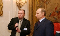 Tỷ phú Nga thân với Tổng thống Putin giàu đến cỡ nào