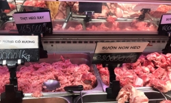 Thịt lợn tăng giá đẩy CPI tháng 11 tăng 0,96%, cao nhất 9 năm gần đây