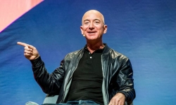 Cách đầu tư của Jeff Bezos, Bill Gates và các triệu phú trên thế giới