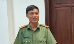 Tạm đình chỉ công tác hai lãnh đạo đội cảnh sát giao thông trong vụ ‘bảo kê’ xe quá tải ở tỉnh Đồng Nai