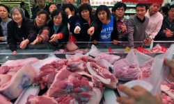 ADB: Giá thịt lợn tăng cao đe doạ tới lạm phát toàn Châu Á