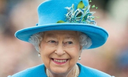 Nữ hoàng Anh đang tuyển một bậc thầy 'sống ảo' để chăm sóc các fanpage Hoàng gia, mức lương lên đến 1,5 tỷ đồng