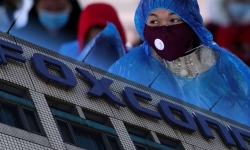 Trung Quốc ngăn Foxconn nối lại sản xuất vì nguy cơ lây nhiễm Corona