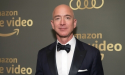 Tỷ phú Jeff Bezos cam kết 10 tỷ USD để chống biến đổi khí hậu