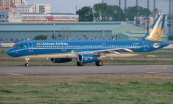 Điều tra vụ máy bay Vietnam Airlines gặp sự cố ở sân bay Tân Sơn Nhất