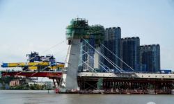 Cây cầu gần 4.300 tỷ đồng nối quận 1 với khu đô thị Thủ Thiêm sẽ thông xe vào cuối năm 2020