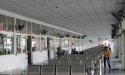 Bến xe, nhà ga, sân bay ở Đà Nẵng vắng vẻ trong ngày đầu đón khách trở lại
