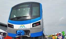 TP.HCM đón đoàn tàu đầu tiên của tuyến metro số 1