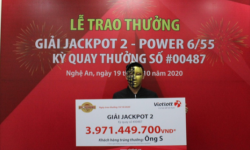 Chủ nhân giải Jackpot hơn 3,9 tỷ đồng ủng hộ miền Trung 100 triệu đồng