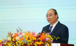 Thủ tướng Nguyễn Xuân Phúc: Không tận thu, cũng không có chuyện ban phát