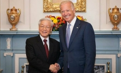 Tổng Bí thư, Chủ tịch nước và Thủ tướng gửi điện chúc mừng ông Joe Biden