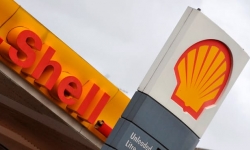 Shell sẽ đẩy nhanh cắt giảm khí thải sau phán quyết của tòa Hà Lan