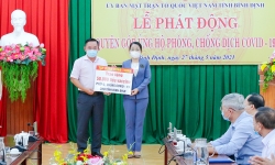 Tập Đoàn Hưng Thịnh trao tặng 50.000 liều vắc-xin Covid-19 cho tỉnh Bình Định