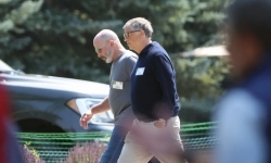 Bill Gates xuất hiện tại trại hè tỷ phú