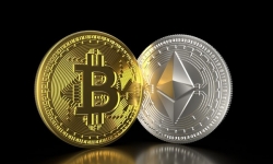 Cặp đôi Bitcoin-Etherum tiếp tục dẫn dắt thị trường tiền điện tử 'vượt đỉnh'