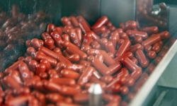 Một doanh nghiệp ở TP.HCM nhận 1 tấn dược phẩm sản xuất Molnupiravir
