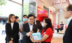 Phó Thủ tướng Singgapore thăm cửa hàng WIN của Tập đoàn Masan
