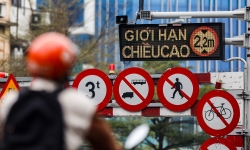 Thí điểm biển báo giao thông dùng trí thông minh nhân tạo ở Hà Nội