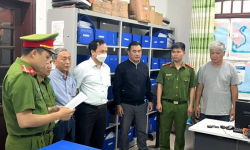 Tạm giữ hình sự 4 người liên quan đến đăng kiểm phương tiện đường thủy nội địa ở Đà Nẵng