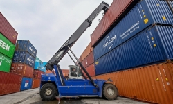 Nhập khẩu hàng hóa của Việt Nam giảm kỷ lục