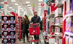 Người tiêu dùng Mỹ đang chi tiêu ít hơn