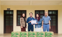 Nestlé Việt Nam tặng gần 6.000 phần quà cho các gia đình có hoàn cảnh khó khăn nhân dịp Tết Nguyên đán